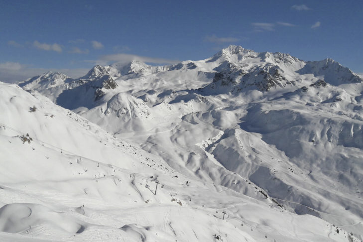 Panorami mozzafiato attendono gli sciatori e gli snowboarder a La Plagne