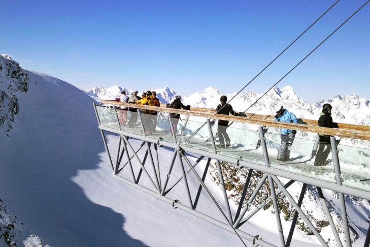 La piattaforma panoramica Tieferbachkogl offre una vista unica sul paesaggio invernale di Sölden